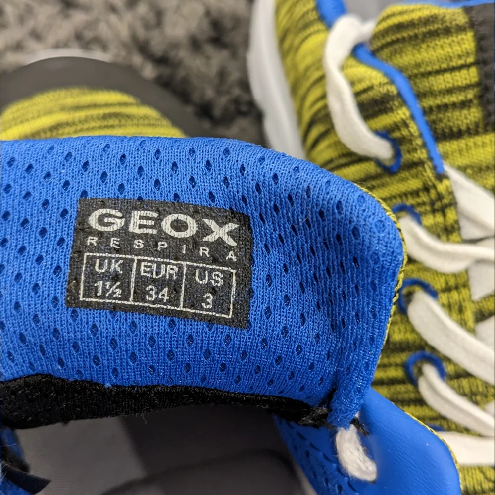 Brand New Geox Respira Shoes (Size 3 Kids) - Picture 6 of 6